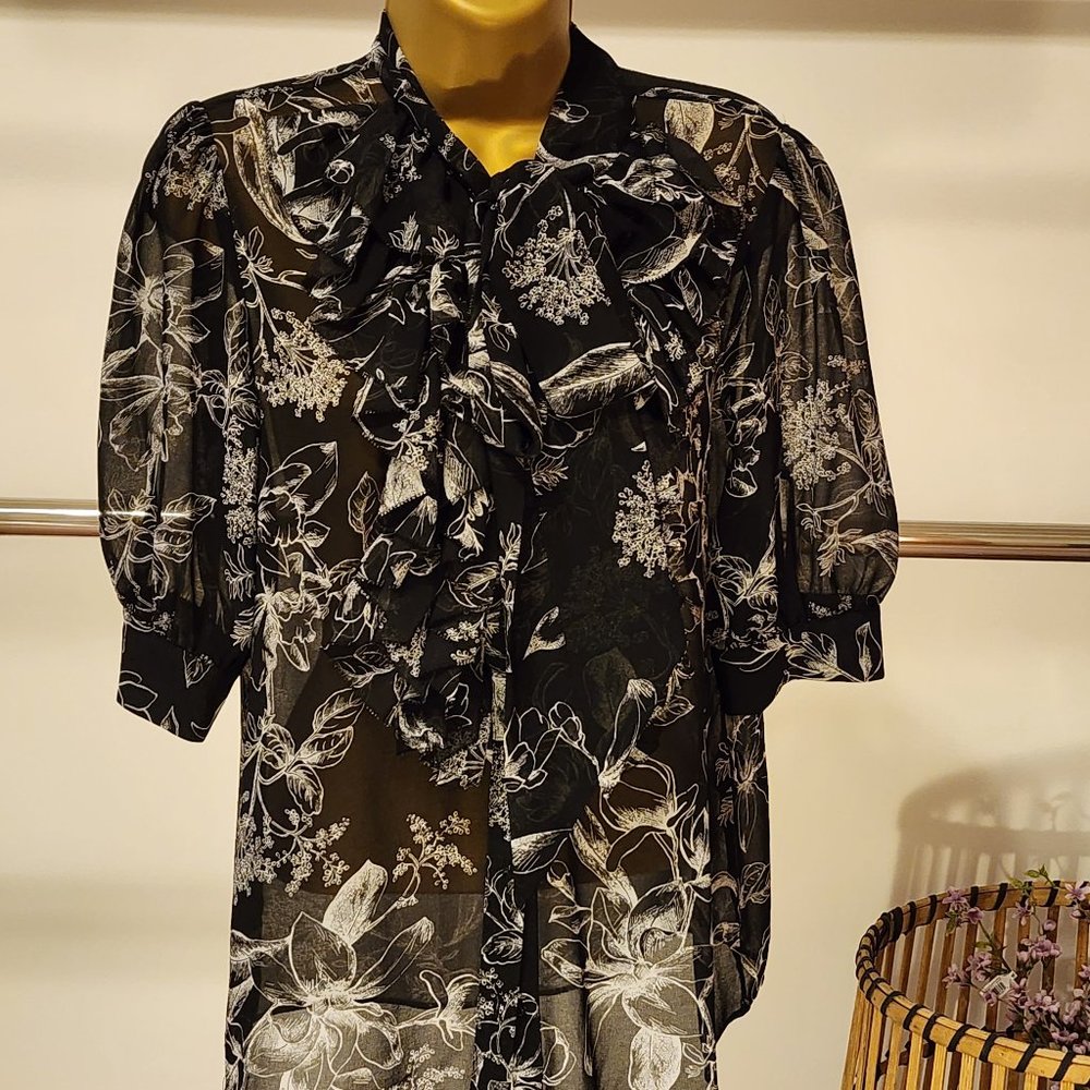 WHBM printed blouse